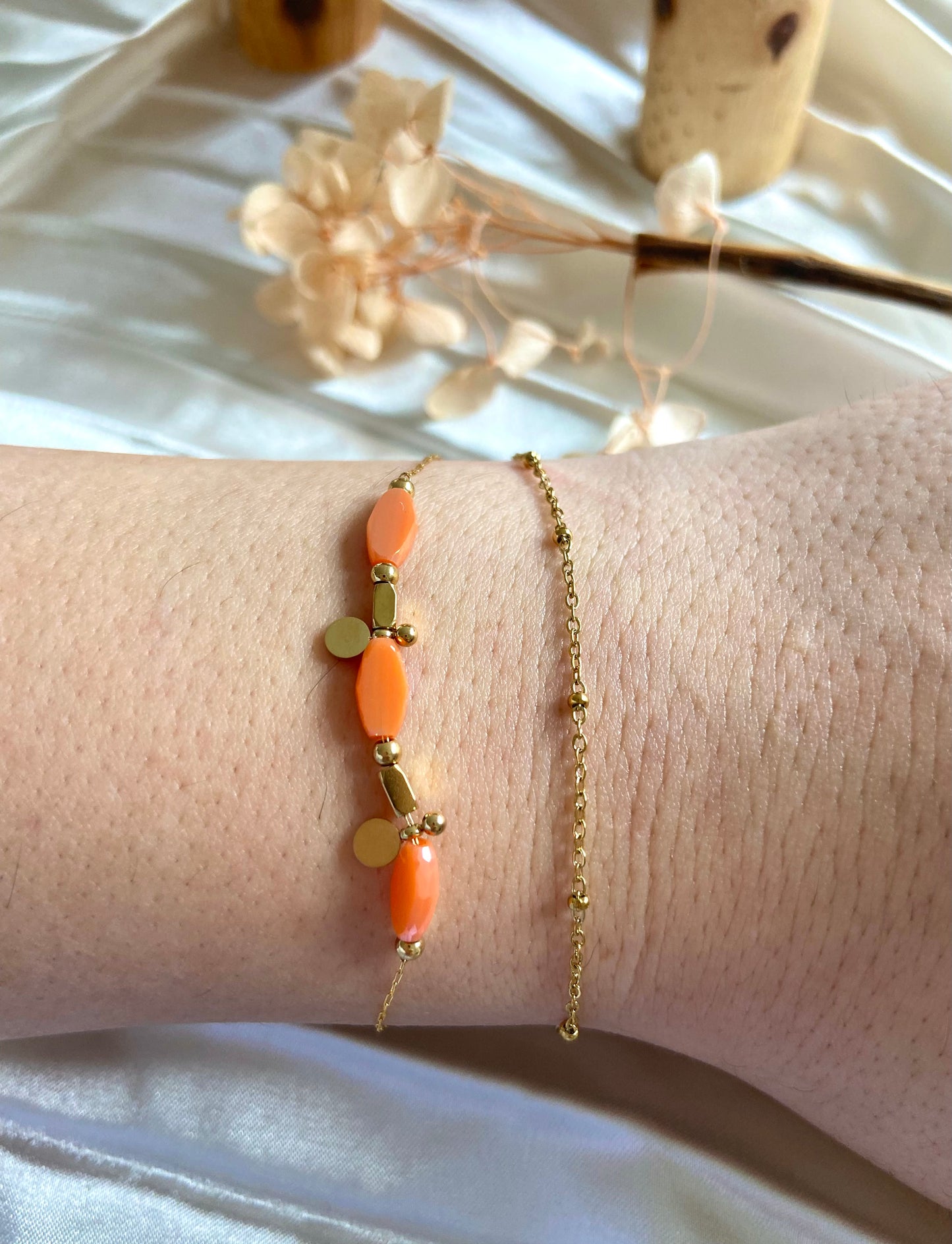 Dalyla - Bracelet d’été avec ses pierres oranges en Acier Inoxydable