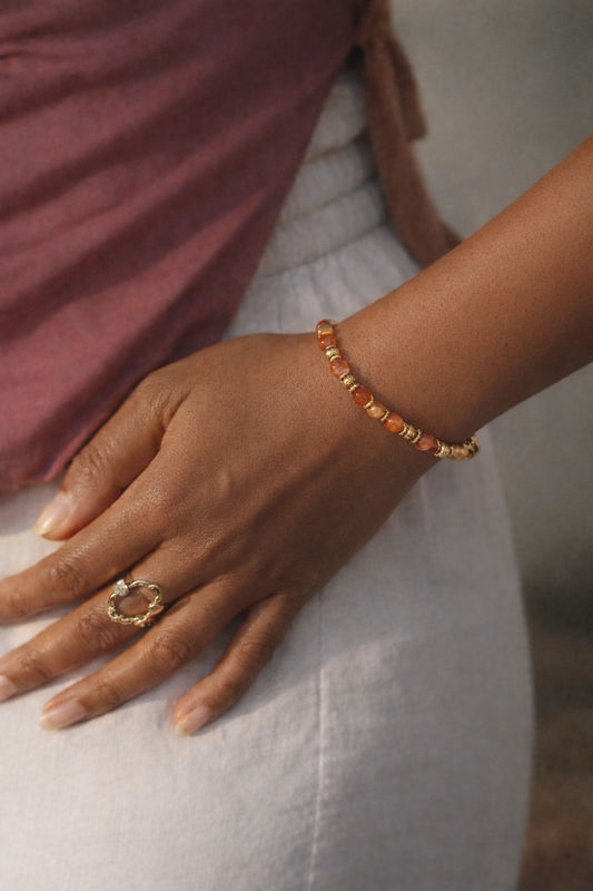 CLÉA - Bracelet en Pierre de Soleil et en Acier Inoxydable